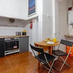 Lovely Apt In Bairro Alto